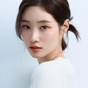 Jung Chae-yeon