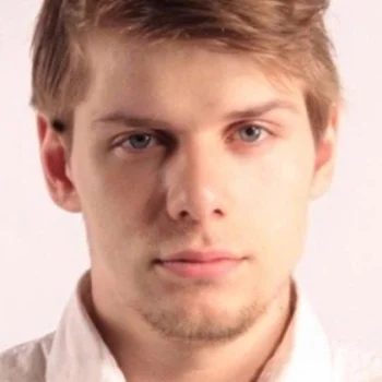 Александр Грашин