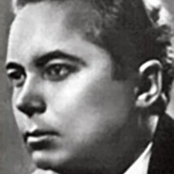 Александр Толстых