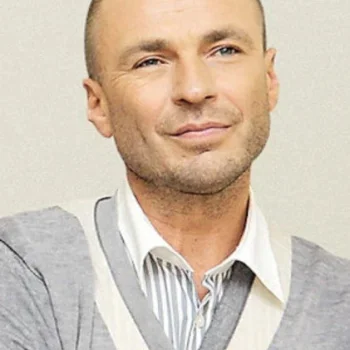 Александр Жулин