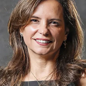 Angela Chaves