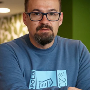 Артем Усов