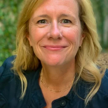 Betsy Thomas