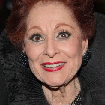 Carol Lawrence