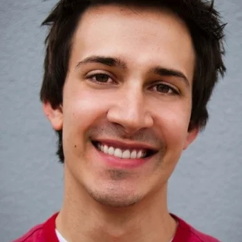 Chris Demarais