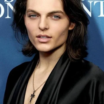 Damian Hurley