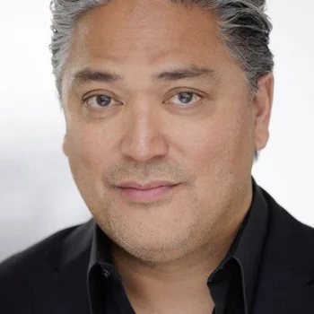 Darren Cruz