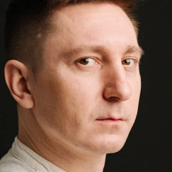 Денис Мартынов