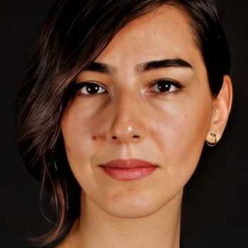 Elif Akşar