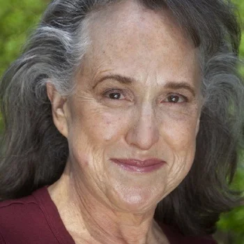 Elizabeth Harnett