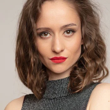 Eva Mores
