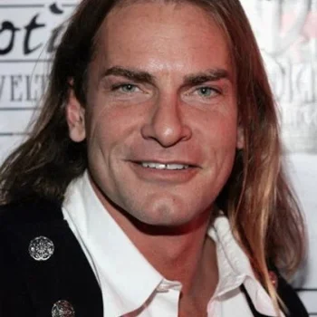 Evan Stone