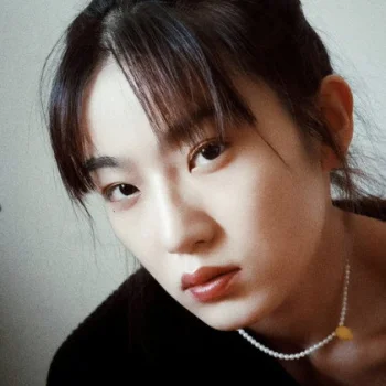 Hong Shuang