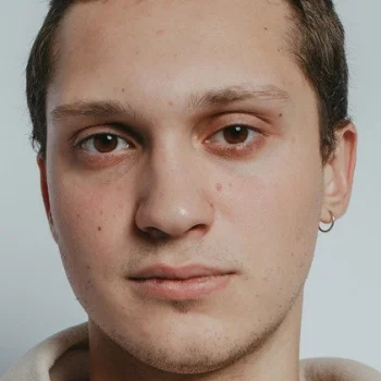 Игорь Иванов