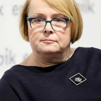 Илона Лепковска