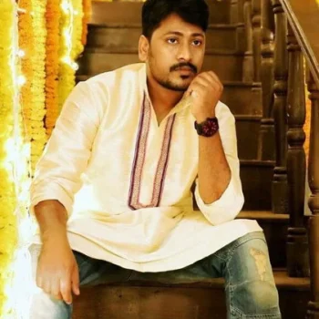 Josh Ravi