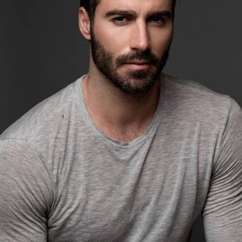 Justin Clynes