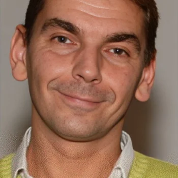 Константин Анисимов