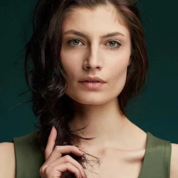 Lora Hristova