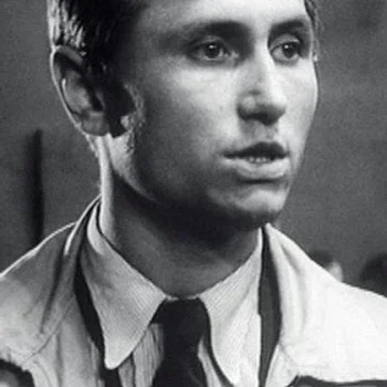 Мацей Райзахер