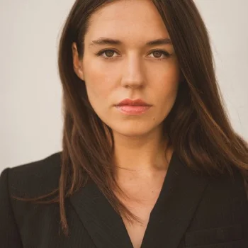 Maria-Claudia Nova