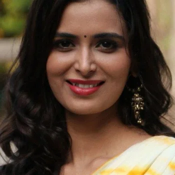 Meenakshi Dixit