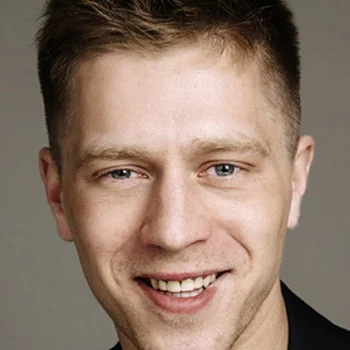 Михаил Володин