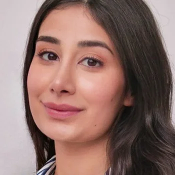 Rojina Esmaeili