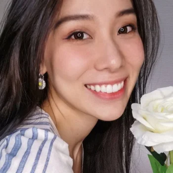 Roxanne Zhang