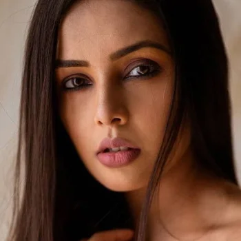 Shivani Rangole