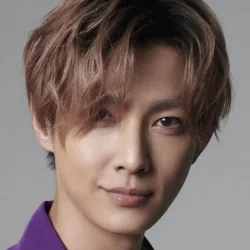 Aaron Yan