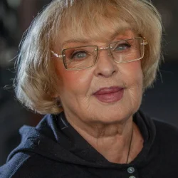 Ада Роговцева