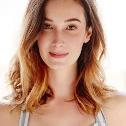 Adele Querol