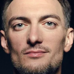 Александр Хошабаев