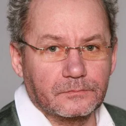 Александр Козлов