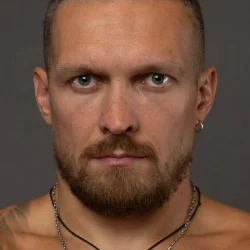 Александр Усик