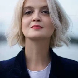 Алёна Курта
