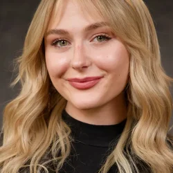 Аливия Элин Линд