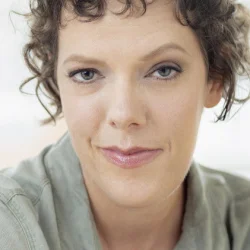Amanda Bruton