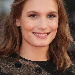 Ana Girardot