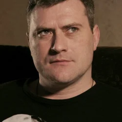 Анатолий Наряднов
