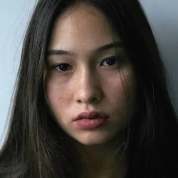 Angela Sari