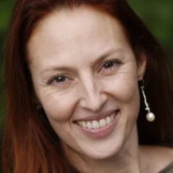 Anita Holm