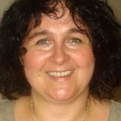 Anna Apostolakis
