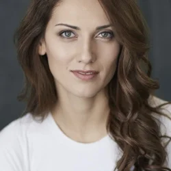 Анна Носатова