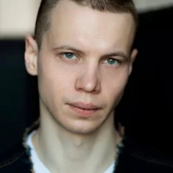 Антон Артемьев