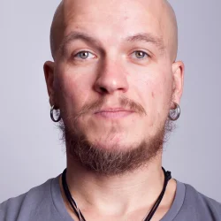 Антон Кузнецов