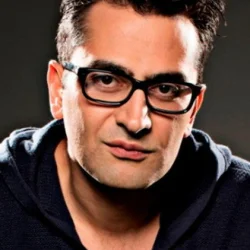 Antonio Esfandiari