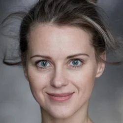 Анжелина Карелина