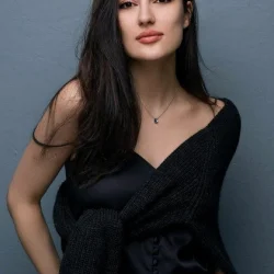 Ариана Лолаева